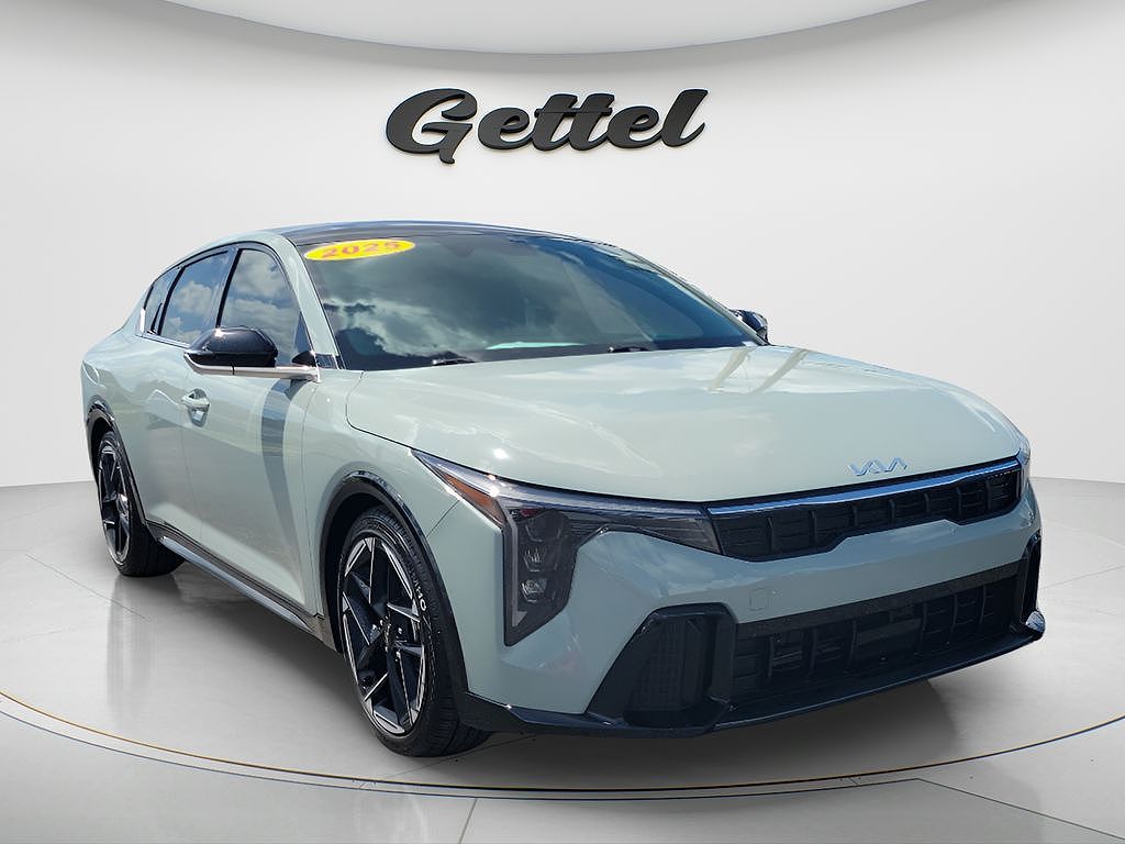 2025 Kia K4 GT-Line