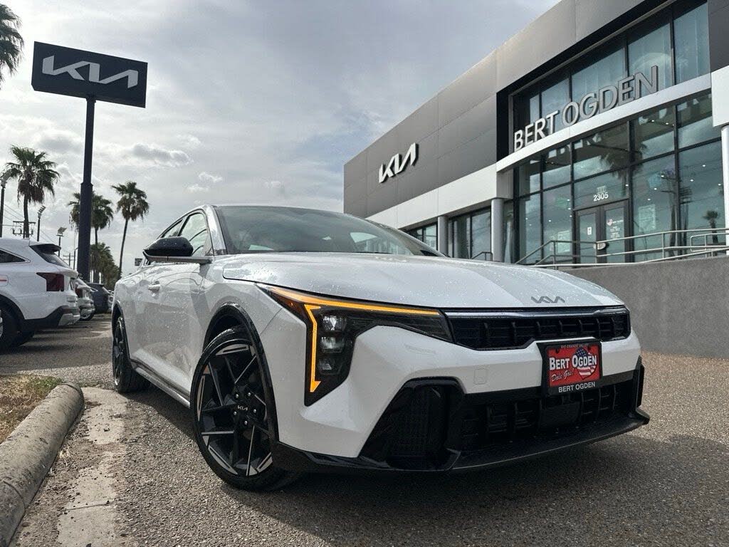 2026 Kia K4 GT-Line