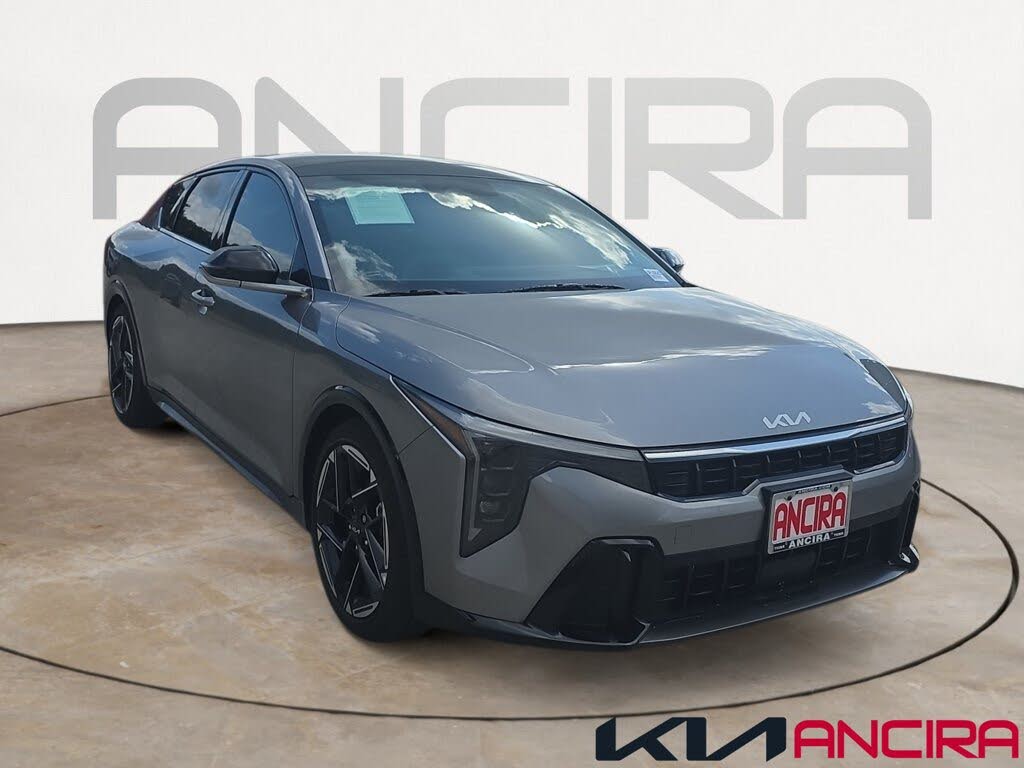 2025 Kia K4 GT-Line