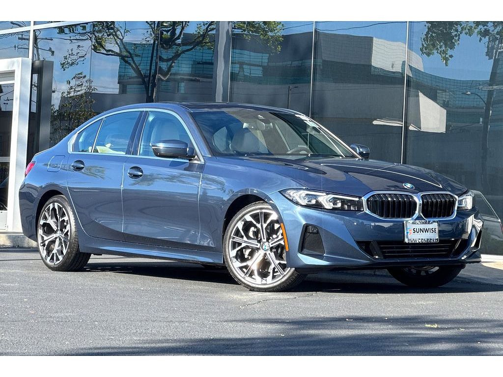 2025 BMW 330i 330i