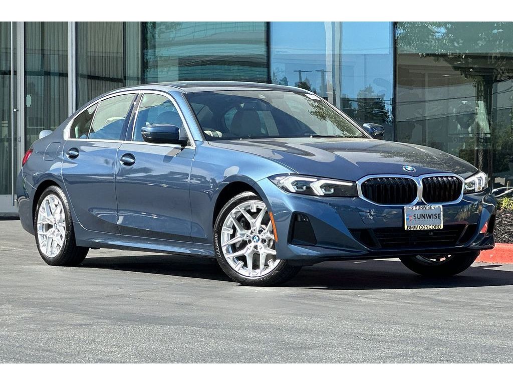 2025 BMW 330i 330i