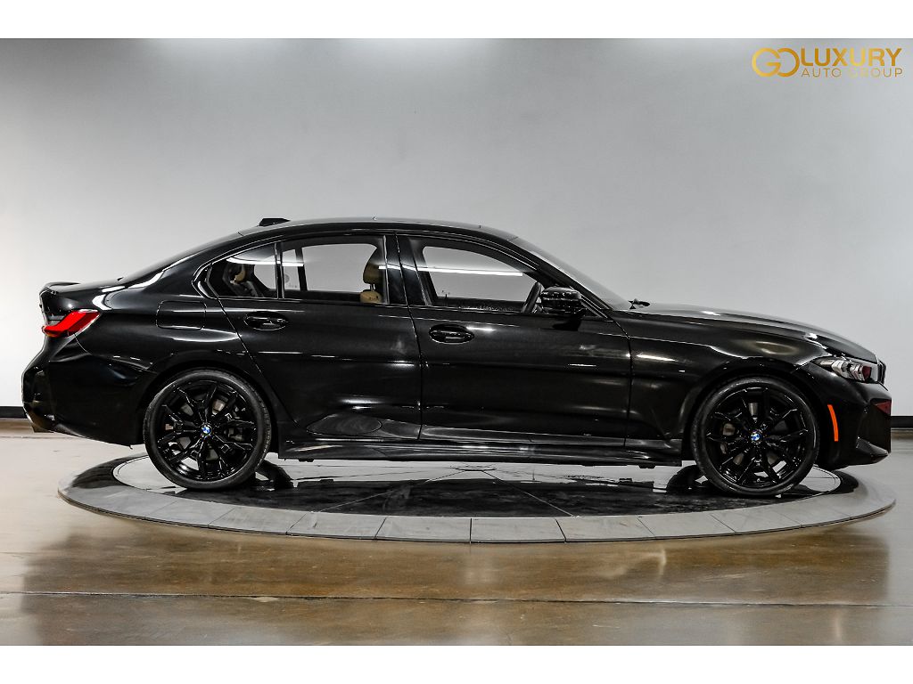 2026 BMW 330i  xDrive M Sport Package/Cognac Perforated/Convenience Package/19" M Dual-Spoke Jet Black 995M Wheels   