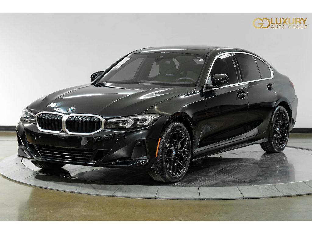 2026 BMW 330i  xDrive Convenience Package/Cognac Perforated/Remote Engine Start/18" Dual-Spoke Silver 1039 Wheels 