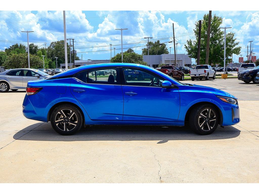 2024 Nissan Sentra SV