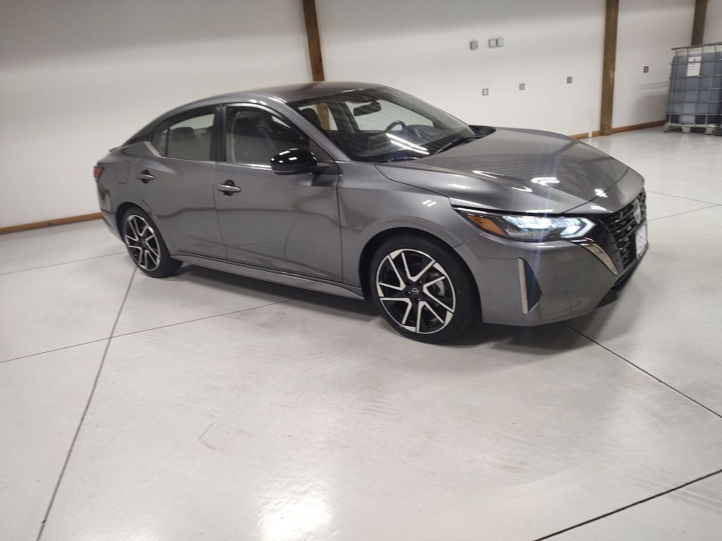 2025 Nissan Sentra SR