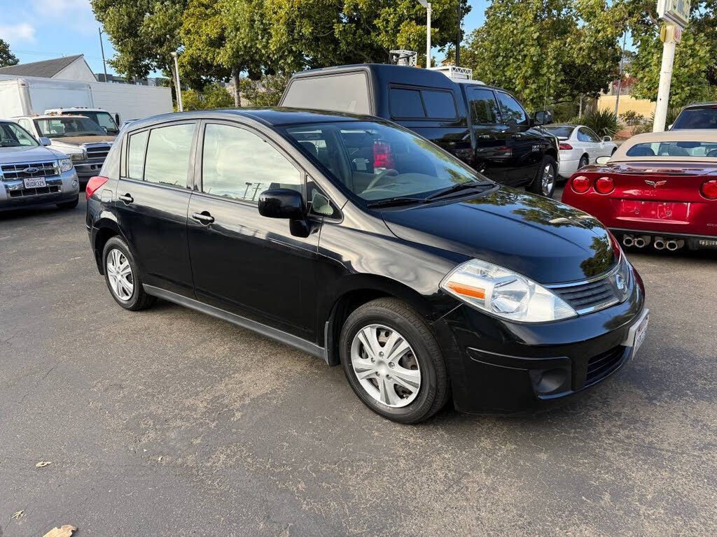 2009 Nissan Versa 1.8 S