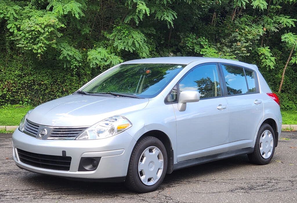 2008 Nissan Versa 1.8 S
