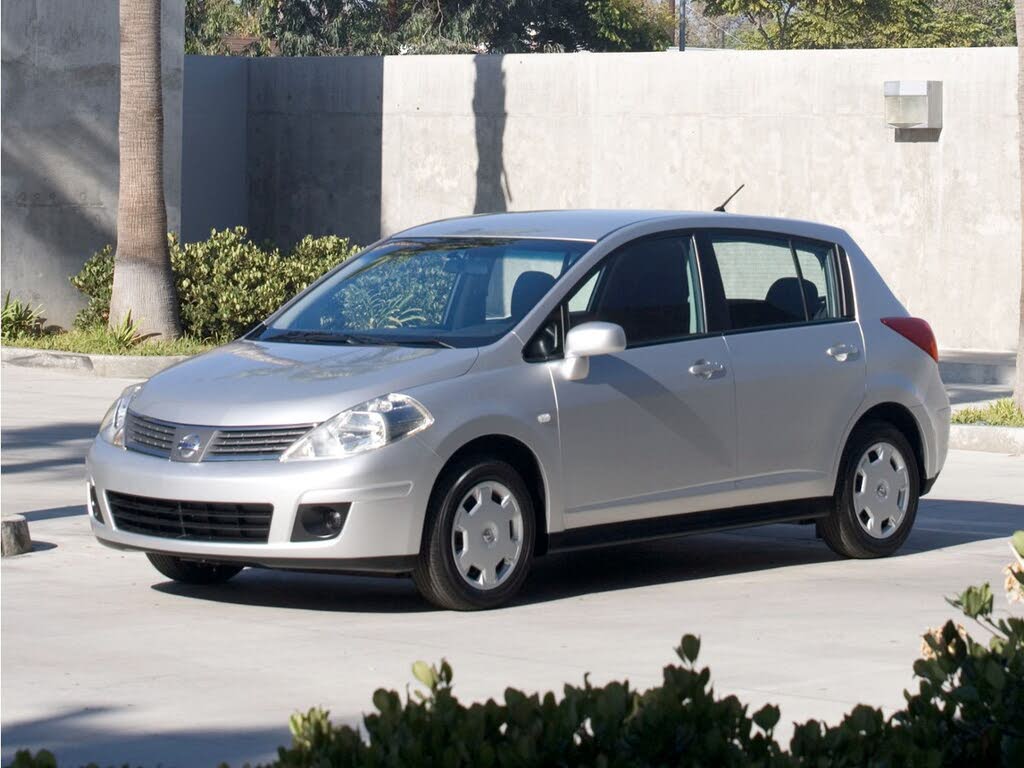 2008 Nissan Versa 1.8 SL