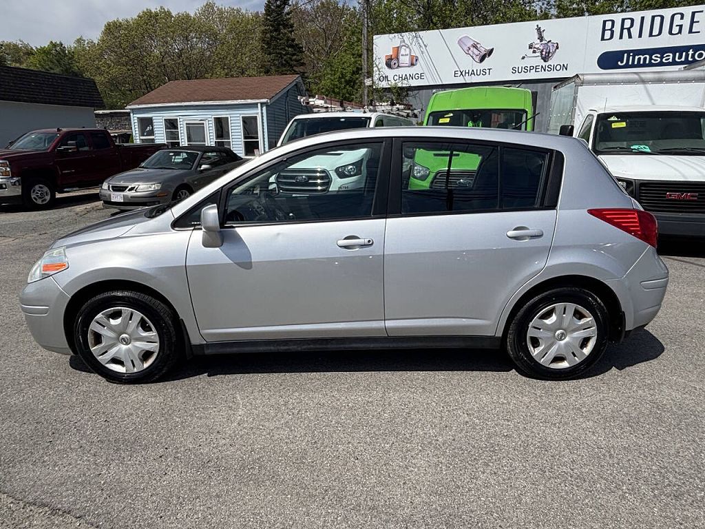 2012 Nissan Versa 1.8 SL