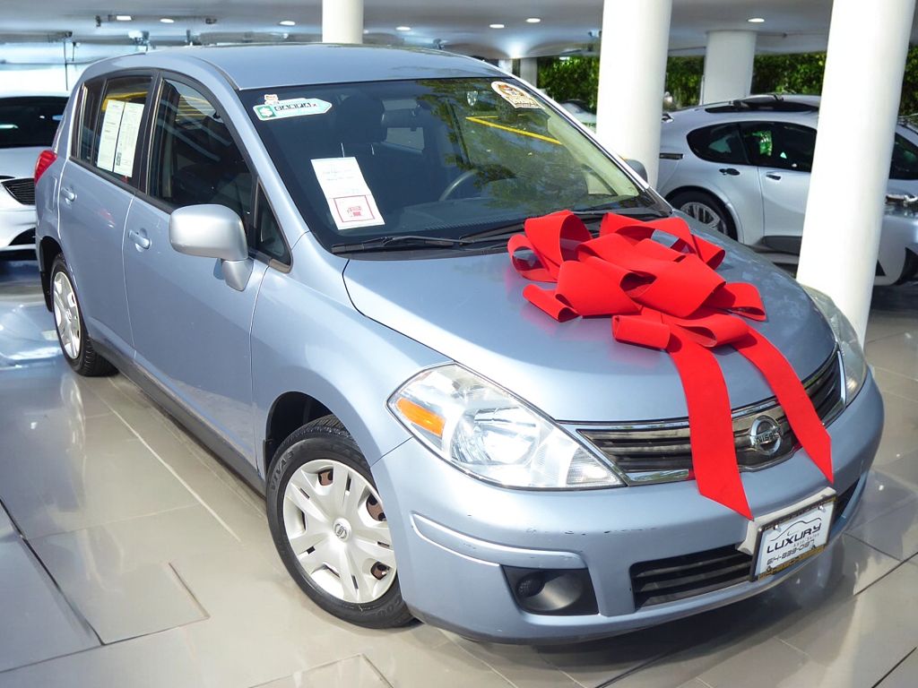 2011 Nissan Versa 1.8 SL