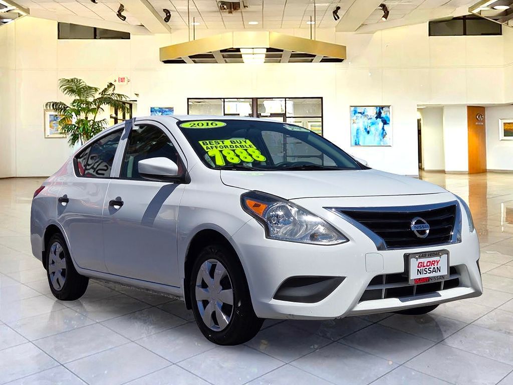 2016 Nissan Versa 1.6 SV