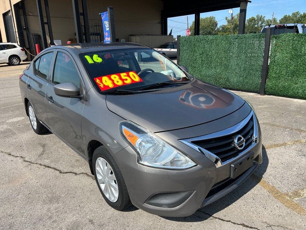 2016 Nissan Versa 1.6 SV