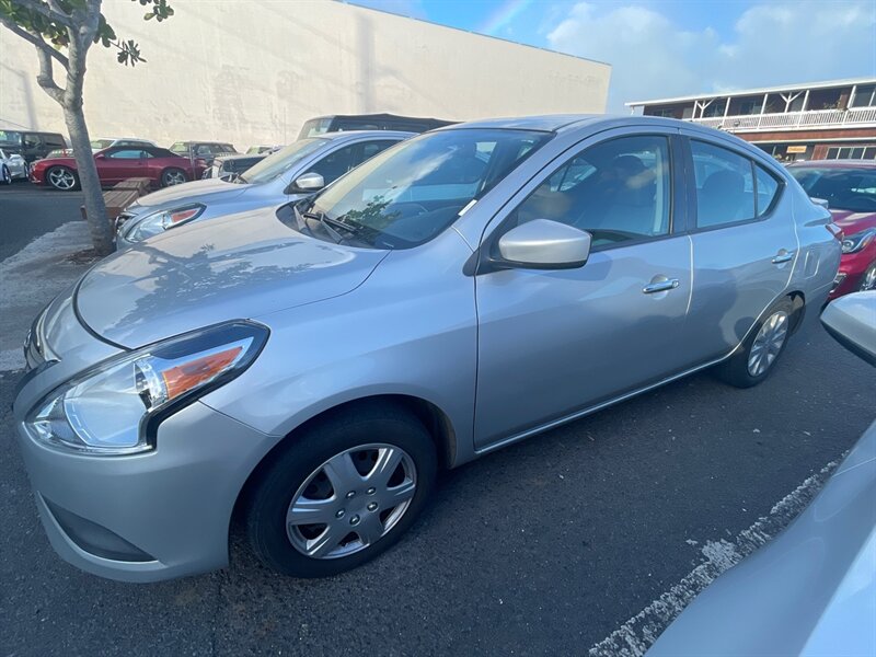 2017 Nissan Versa 1.6 SV  NISSAN QUALITY !