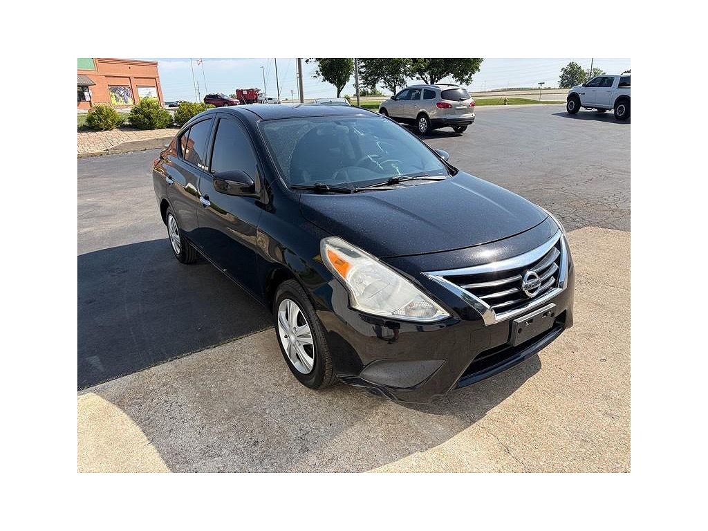 2016 Nissan Versa 1.6 SV