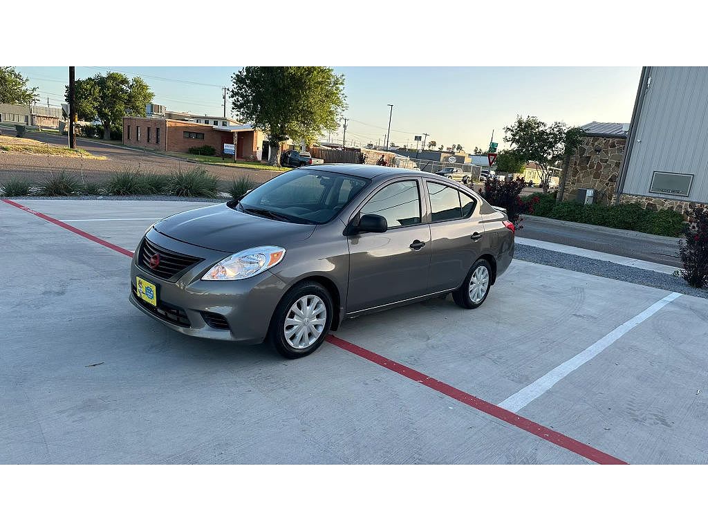 2014 Nissan Versa 1.6 S