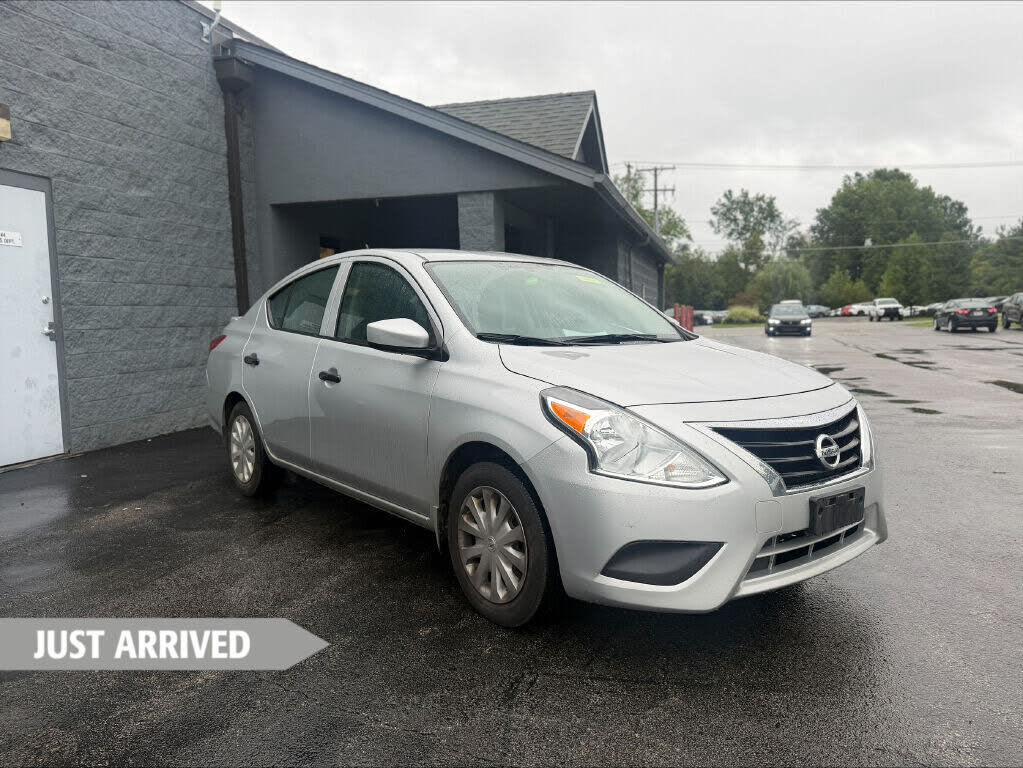 2016 Nissan Versa 1.6 SV