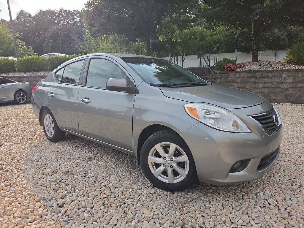 2013 Nissan Versa 1.6 S