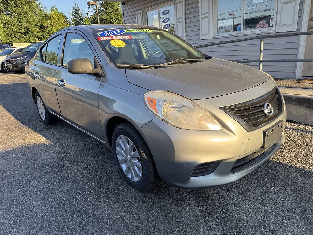2013 Nissan Versa 1.6 SL
