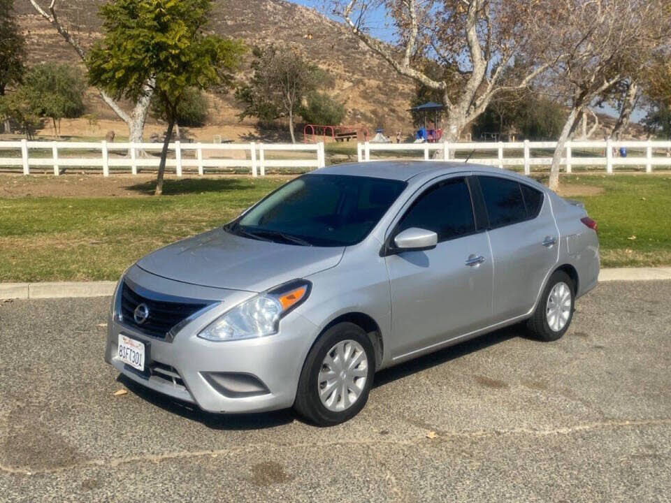 2018 Nissan Versa 1.6 S Plus