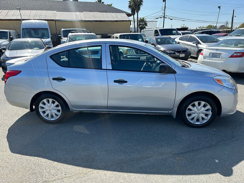 2014 Nissan Versa 1.6 S