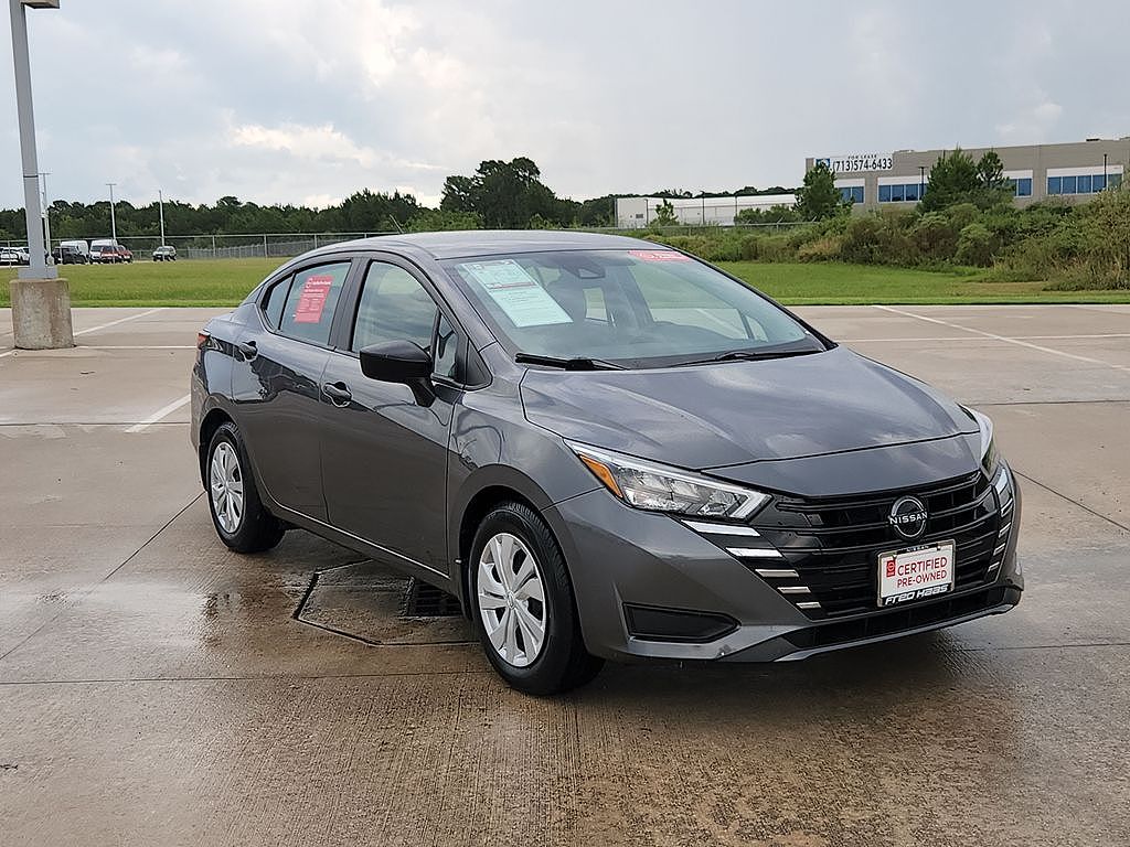 2025 Nissan Versa S