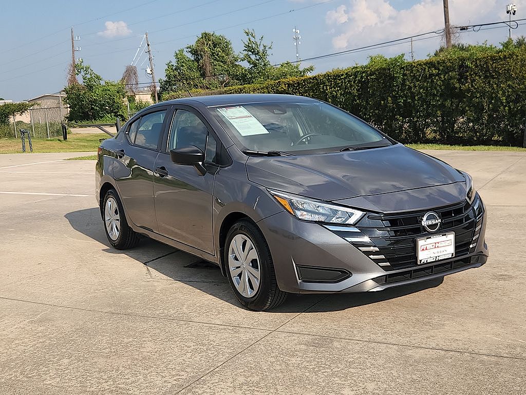 2025 Nissan Versa S