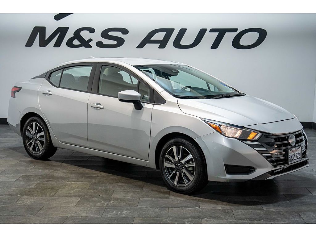 2024 Nissan Versa SV