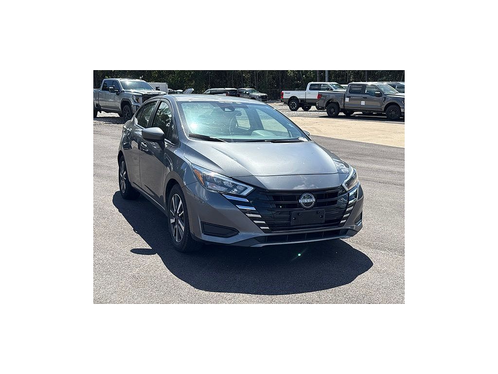 2025 Nissan Versa SV