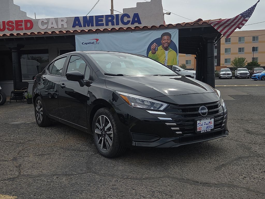2025 Nissan Versa SV