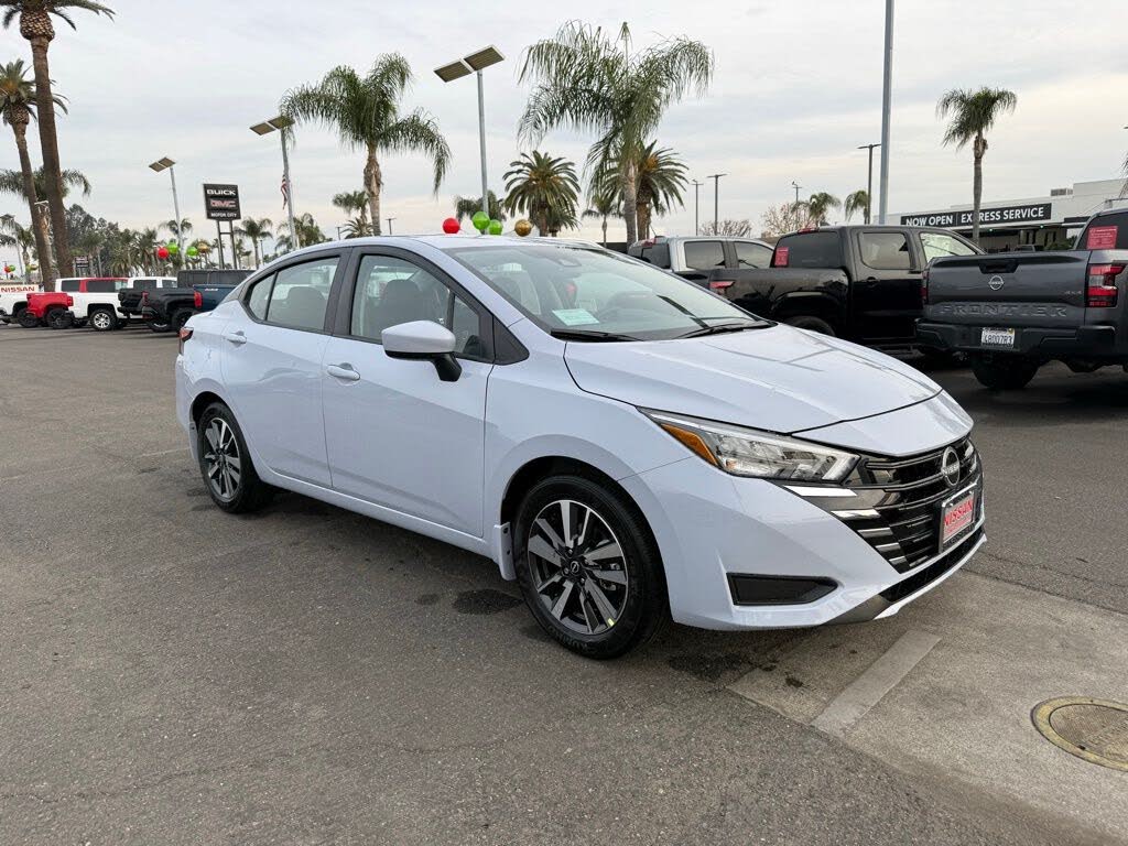 2025 Nissan Versa SV