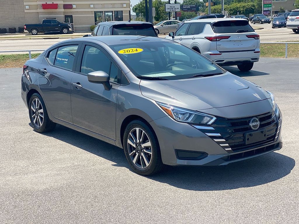 2024 Nissan Versa SV