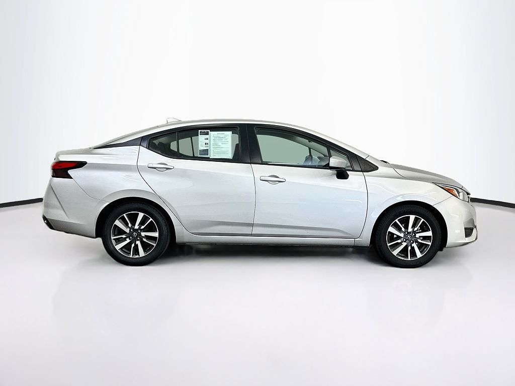 2024 Nissan Versa SV