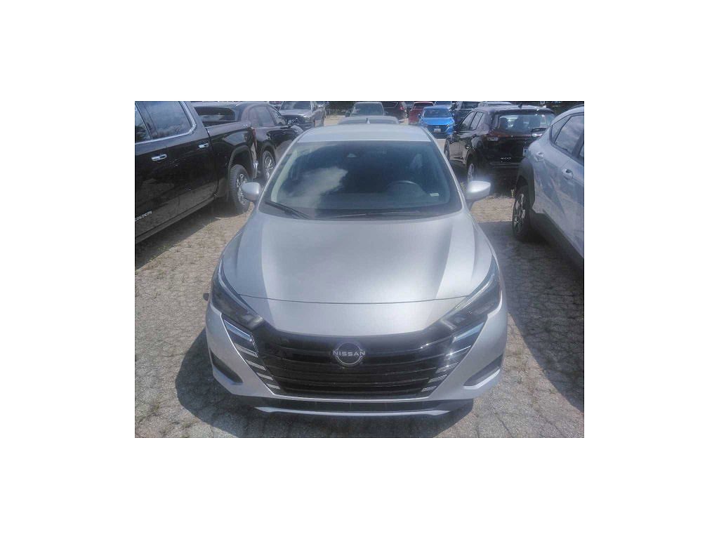 2025 Nissan Versa 1.6 SV
