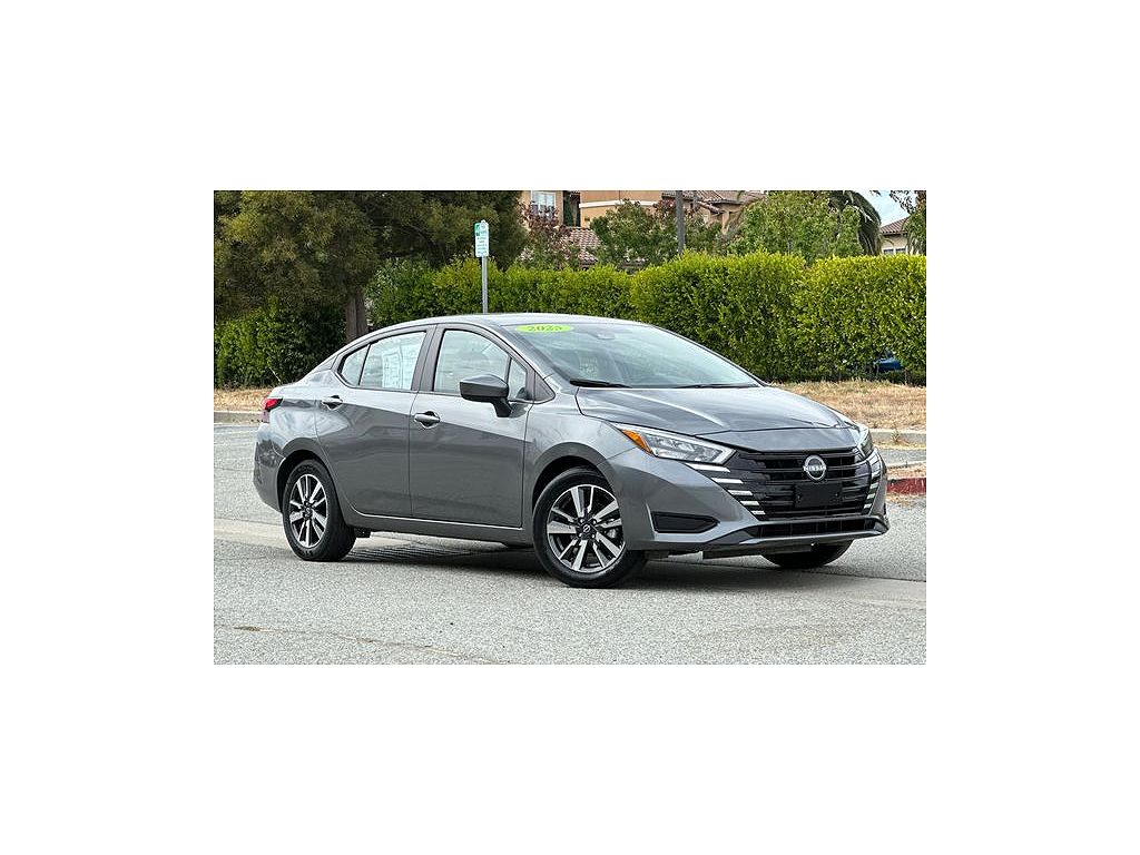 2025 Nissan Versa SV