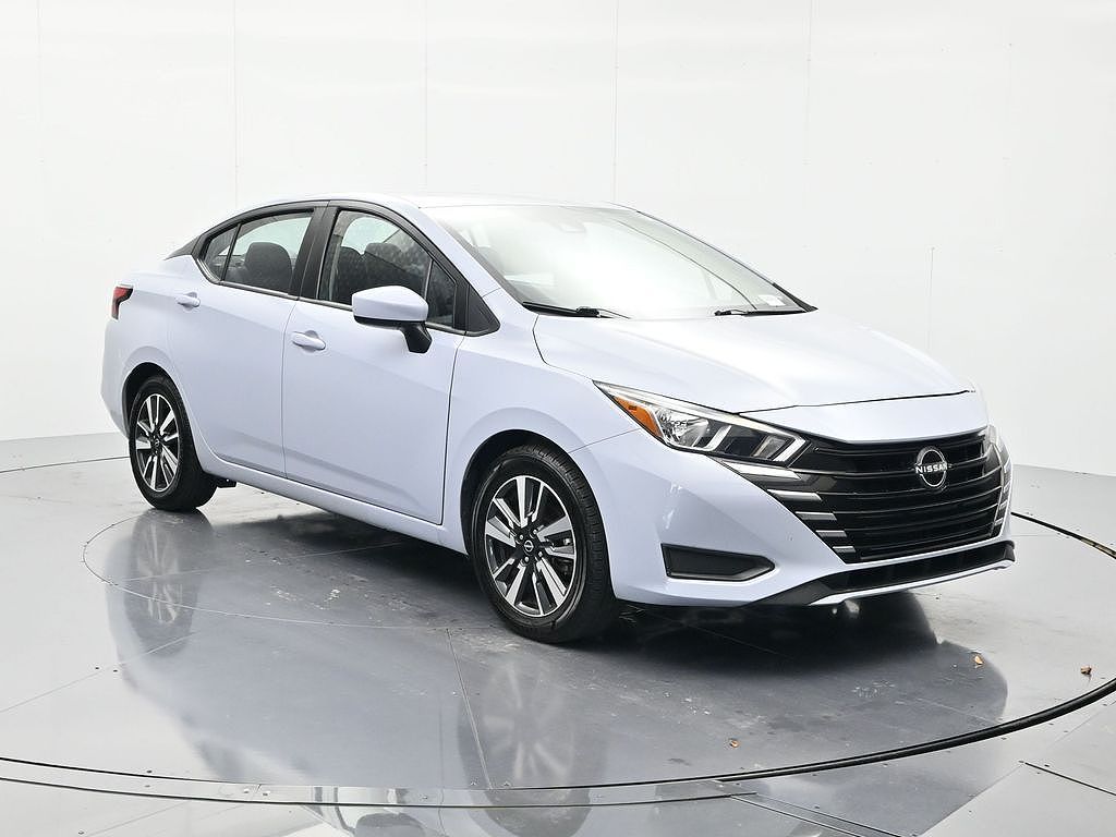 2024 Nissan Versa 1.6 SV