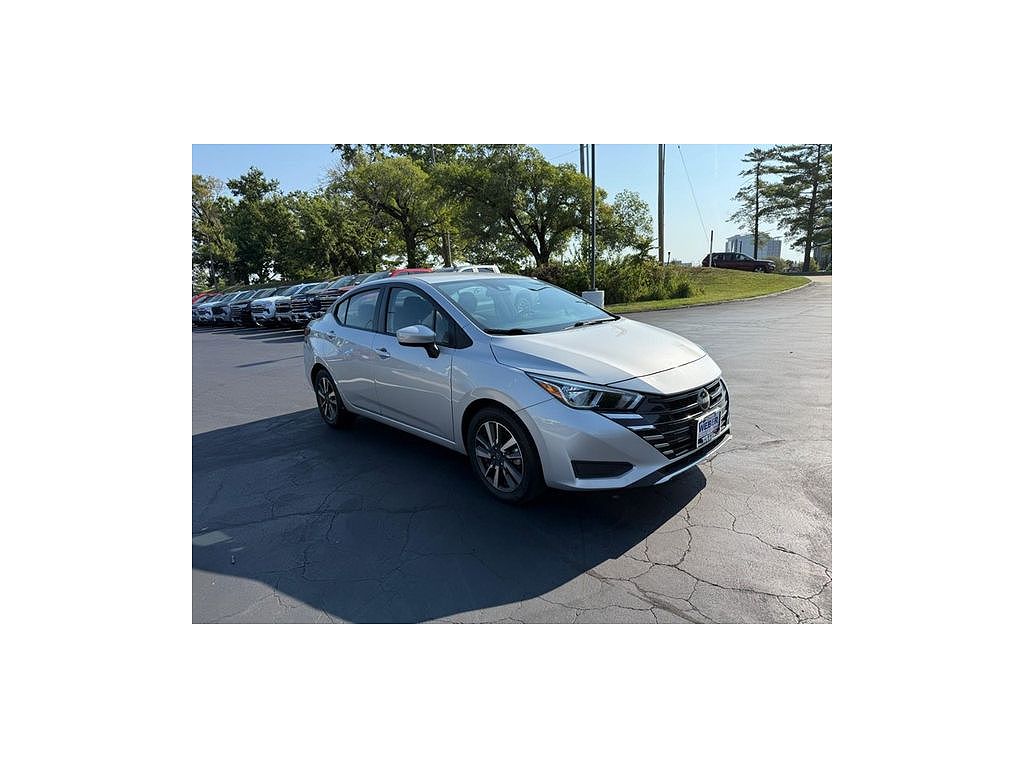 2024 Nissan Versa SV