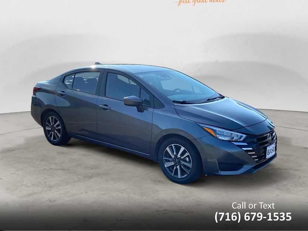 2025 Nissan Versa SV
