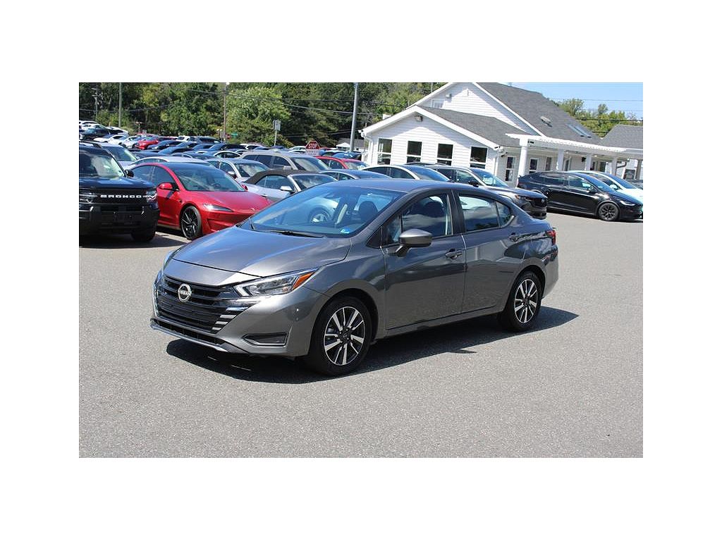 2025 Nissan Versa SV