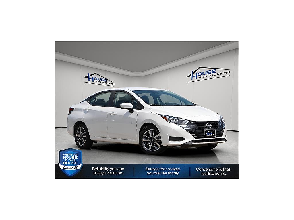 2024 Nissan Versa SV