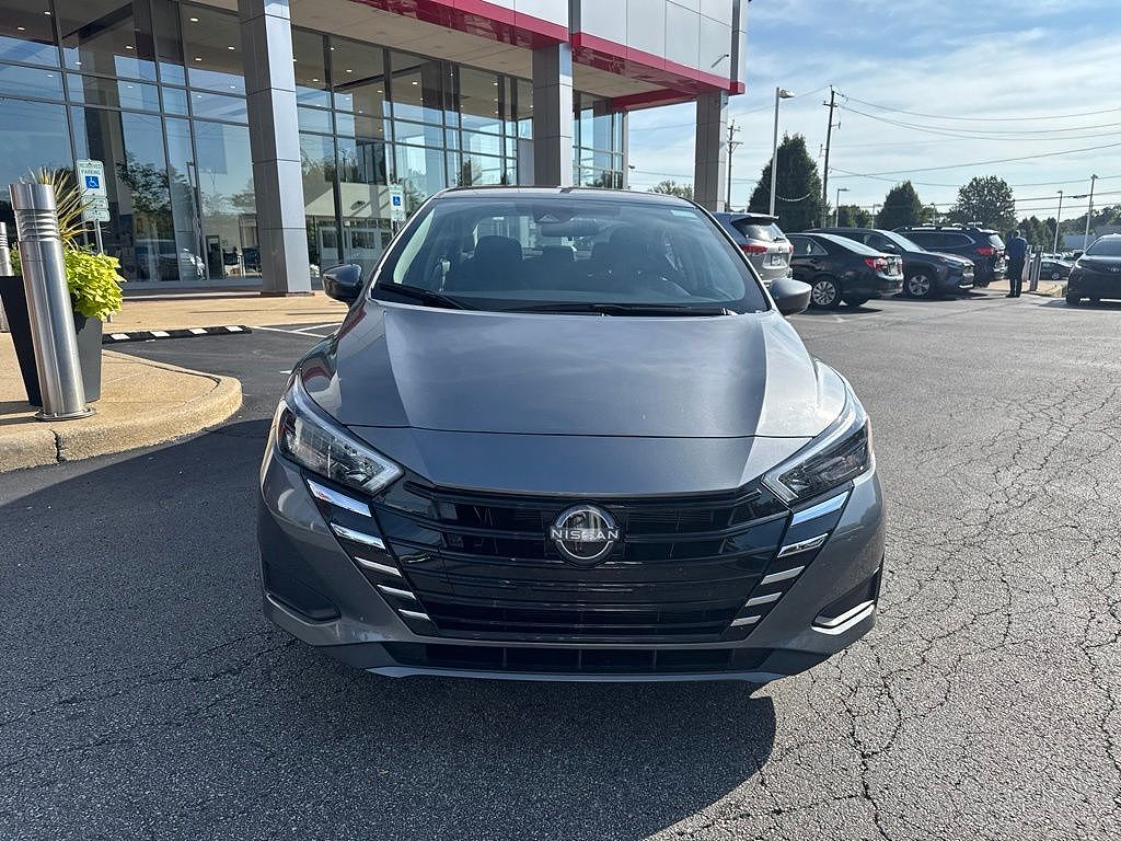 2025 Nissan Versa 1.6 SV