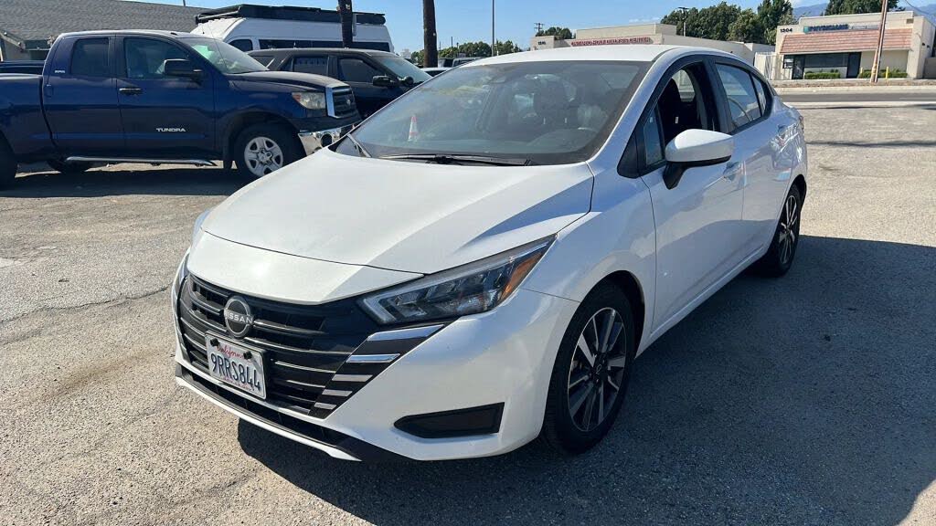 2025 Nissan Versa SV