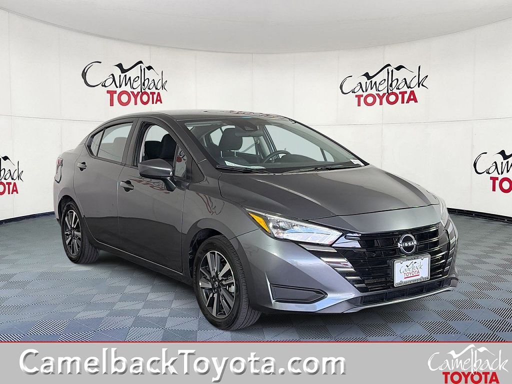 2025 Nissan Versa SV