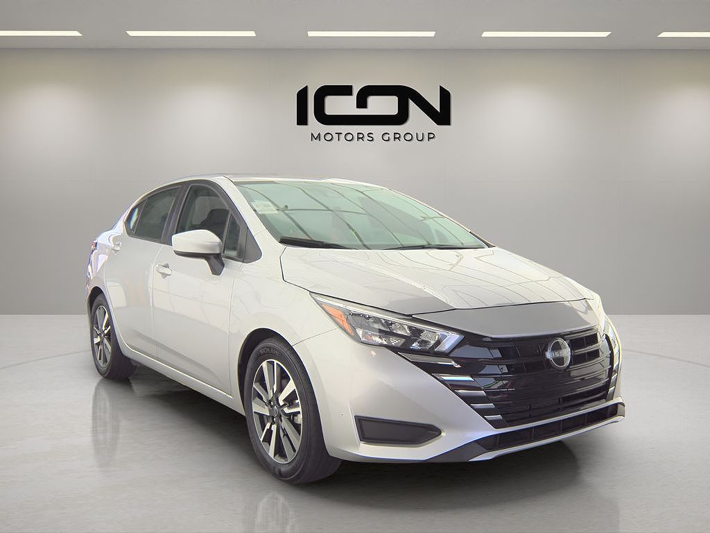 2025 Nissan Versa SV