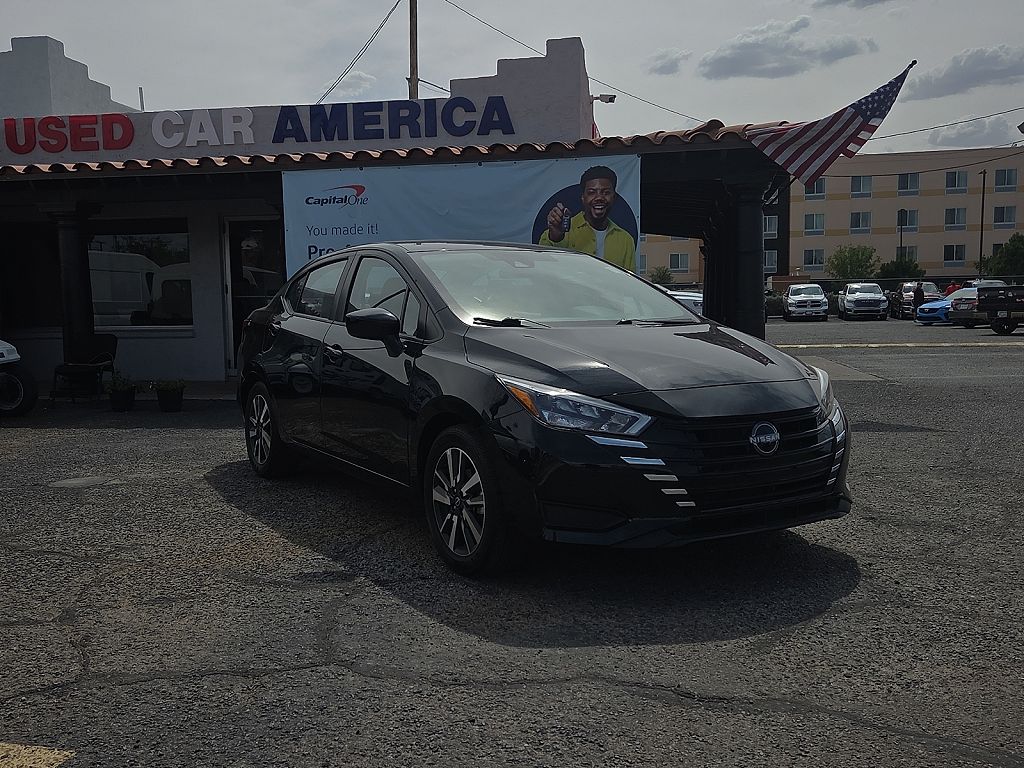 2025 Nissan Versa SV
