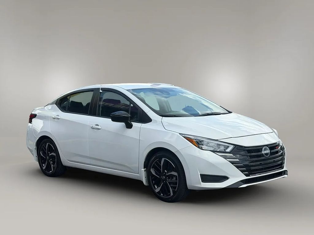 2024 Nissan Versa SR