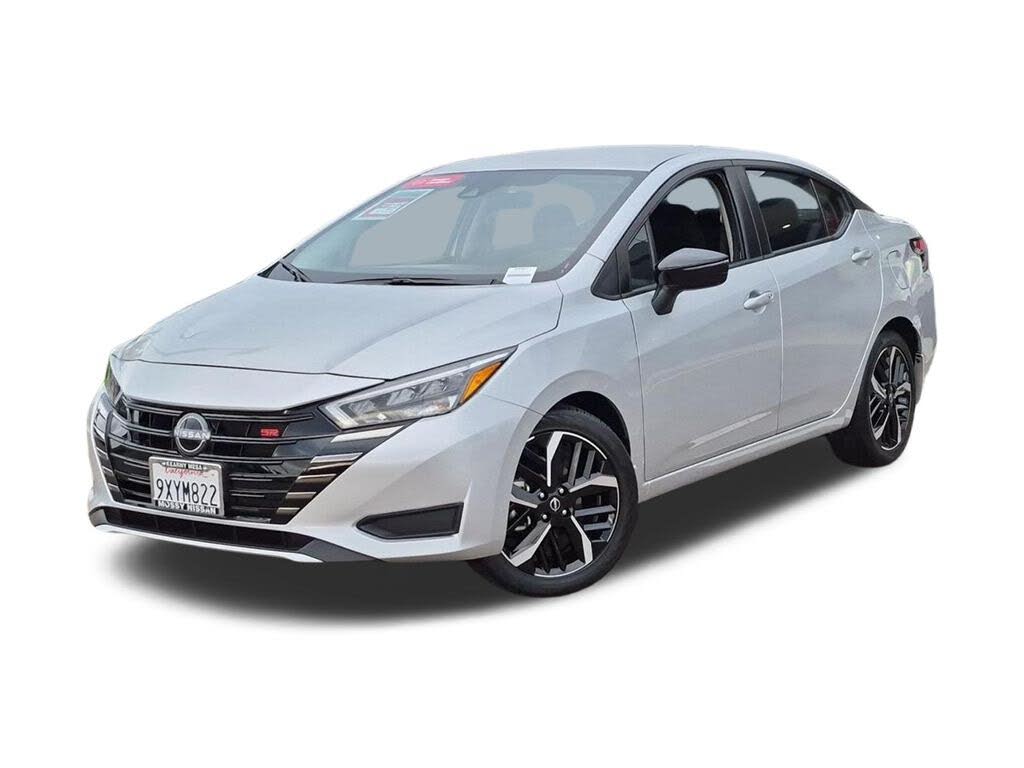 2025 Nissan Versa SR