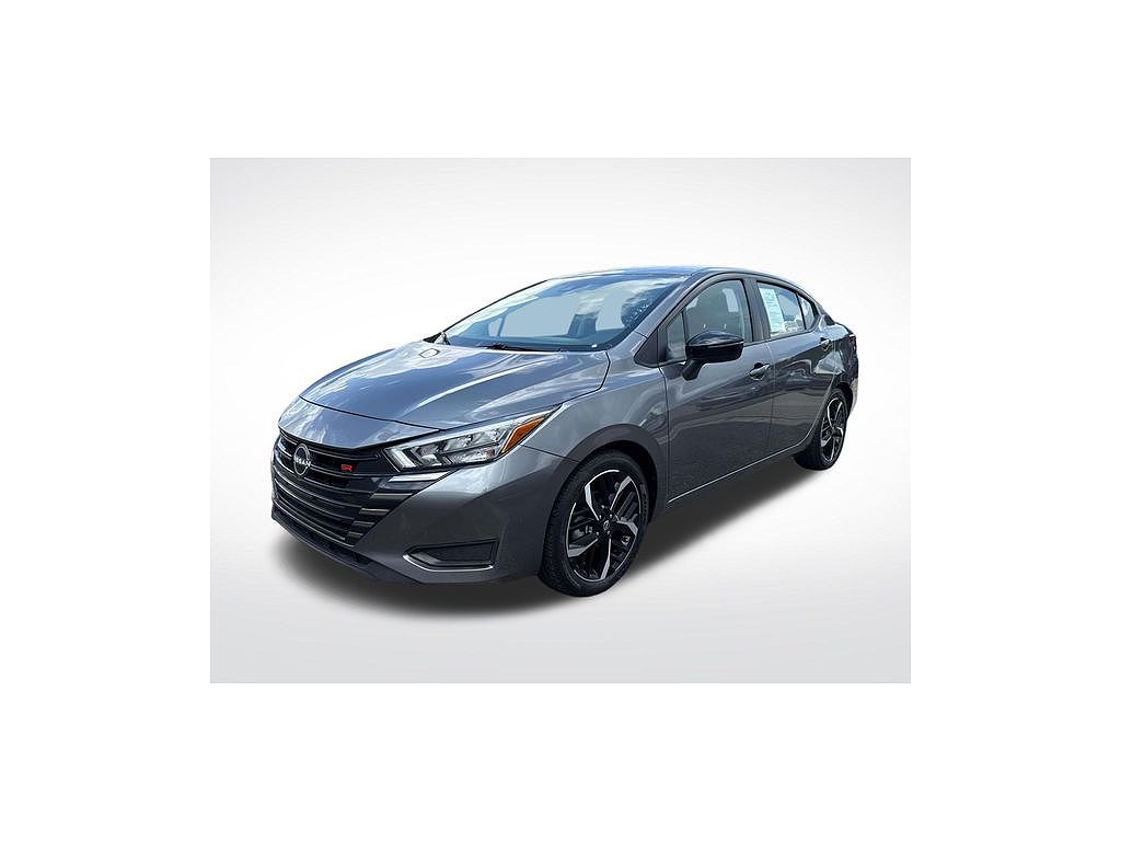 2024 Nissan Versa SR