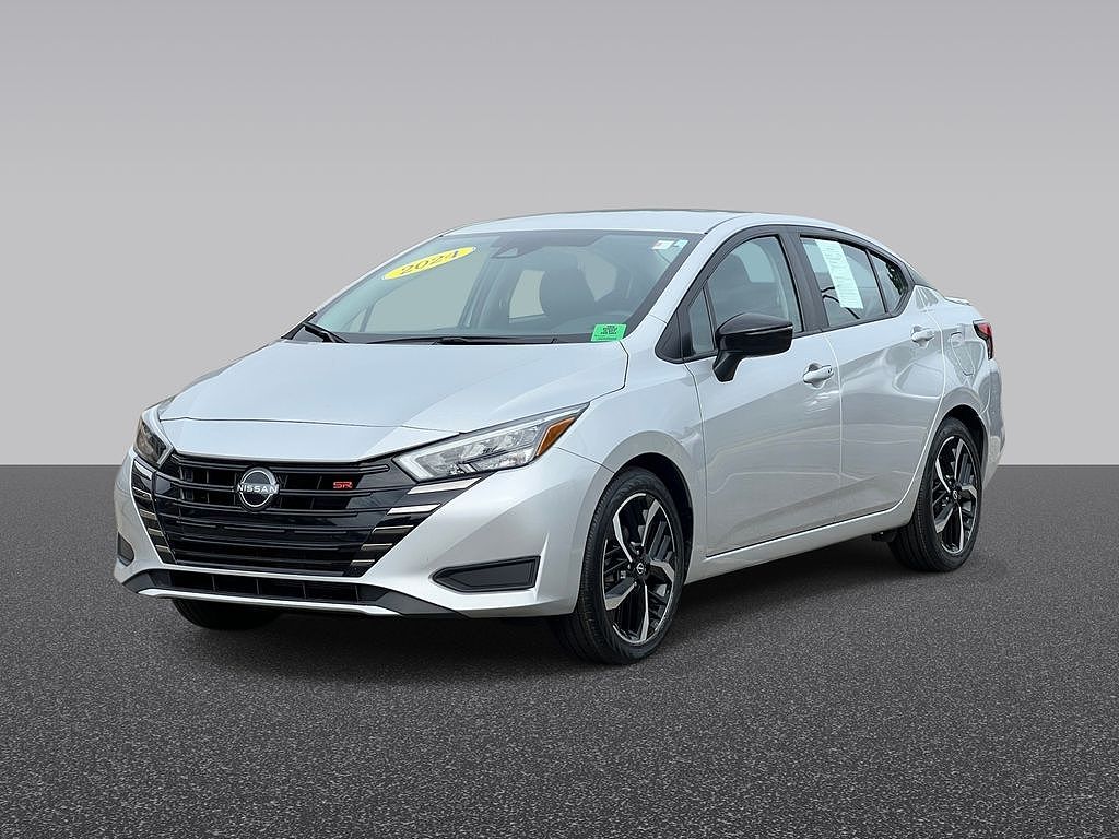 2024 Nissan Versa 1.6 SR