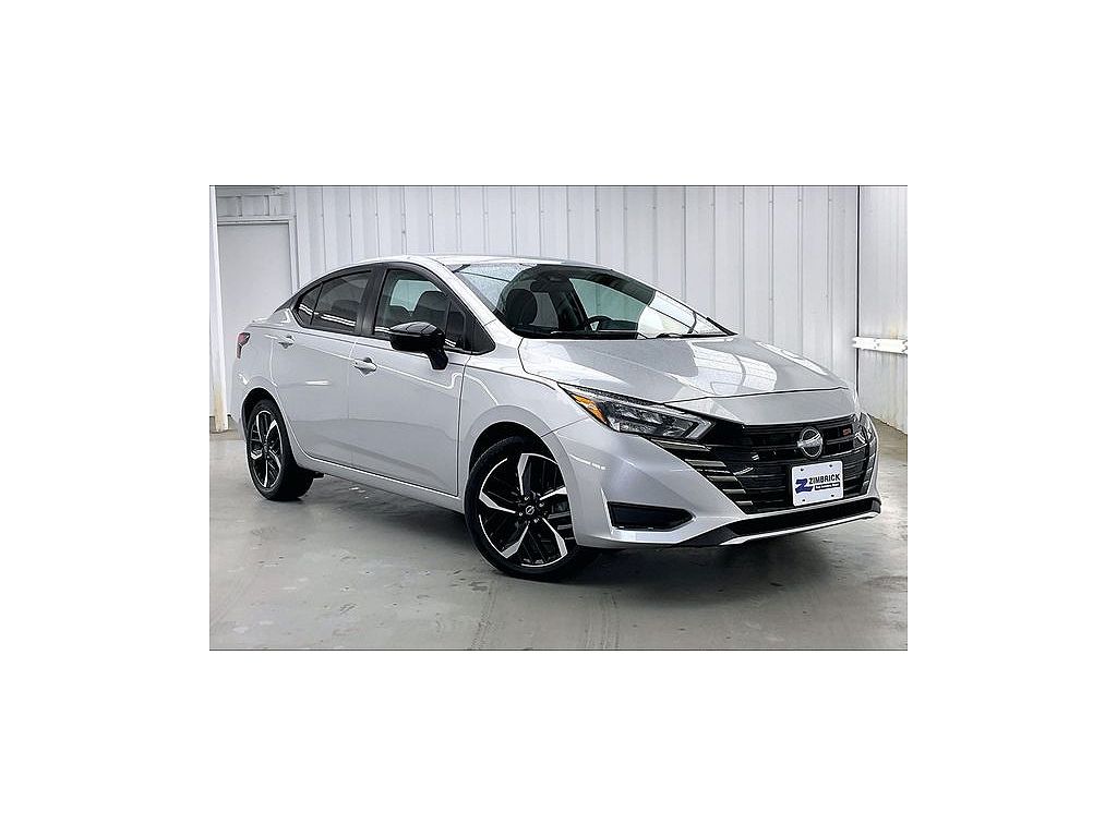 2024 Nissan Versa SR