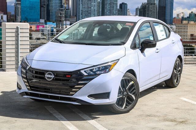 2025 Nissan Versa SR